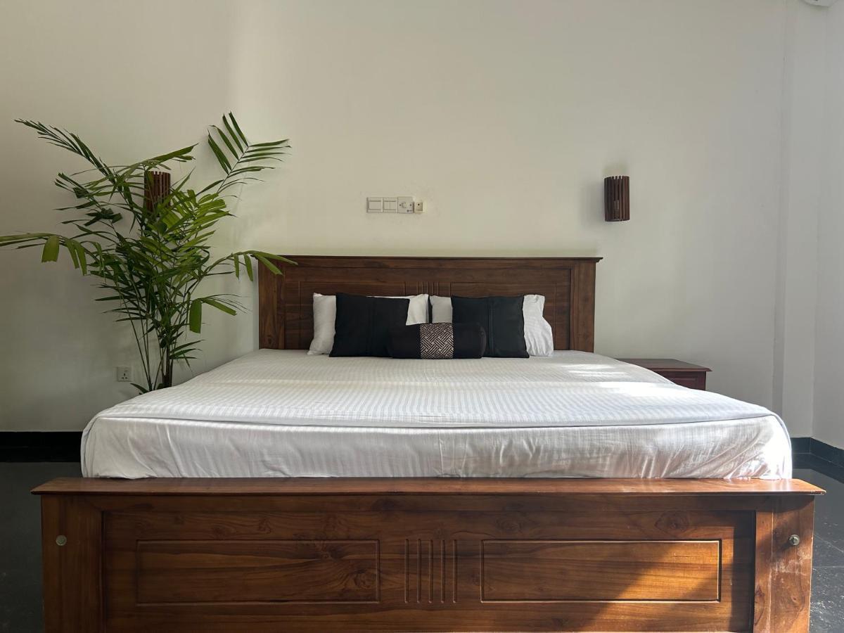Why Not Mansion Hostel Habaraduwa Central Kültér fotó